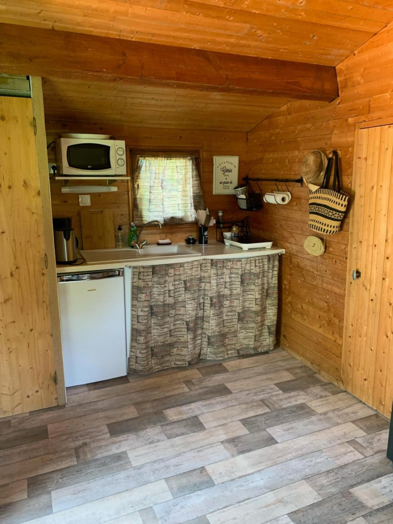 Les Petits Chalets De Dudu La Voulte-sur-Rhone Εξωτερικό φωτογραφία